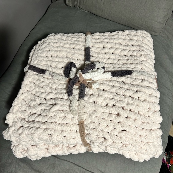 💌XXL King 💌New handmade Big knit chunky blanket BERNAT 🧶 - Picture 4 of 10